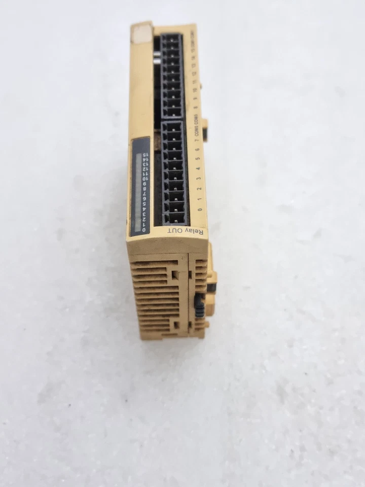 SCHNEIDER ELECTRIC TWDDRA16RT TWIDO RELAY OUT EXPANSION MODULE TWDDRA16RT